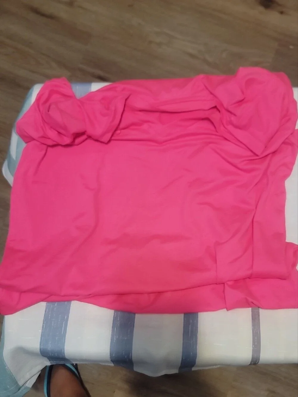 Splash Bright Pink V-Neck Short Sleeve Top
